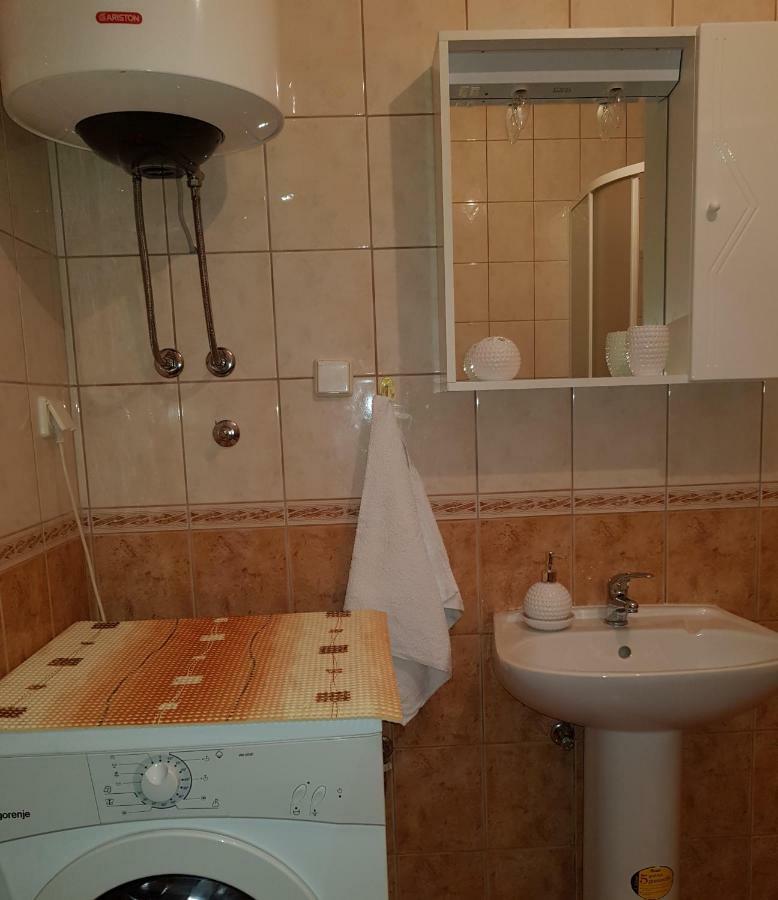 Apartment Smile Baška Voda Dış mekan fotoğraf