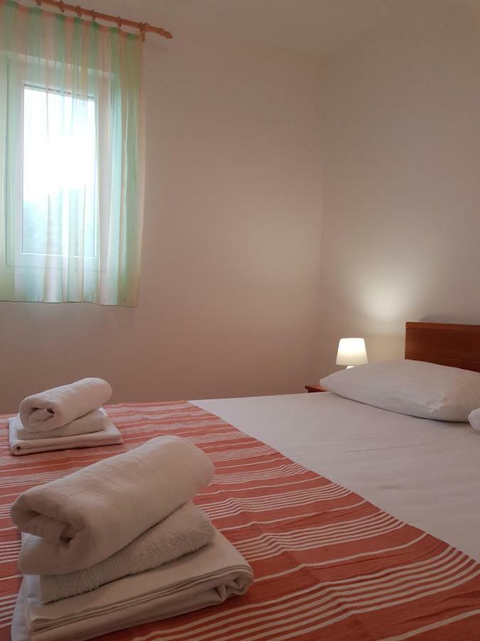 Apartment Smile Baška Voda Dış mekan fotoğraf