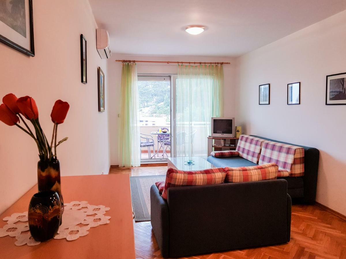 Apartment Smile Baška Voda Dış mekan fotoğraf