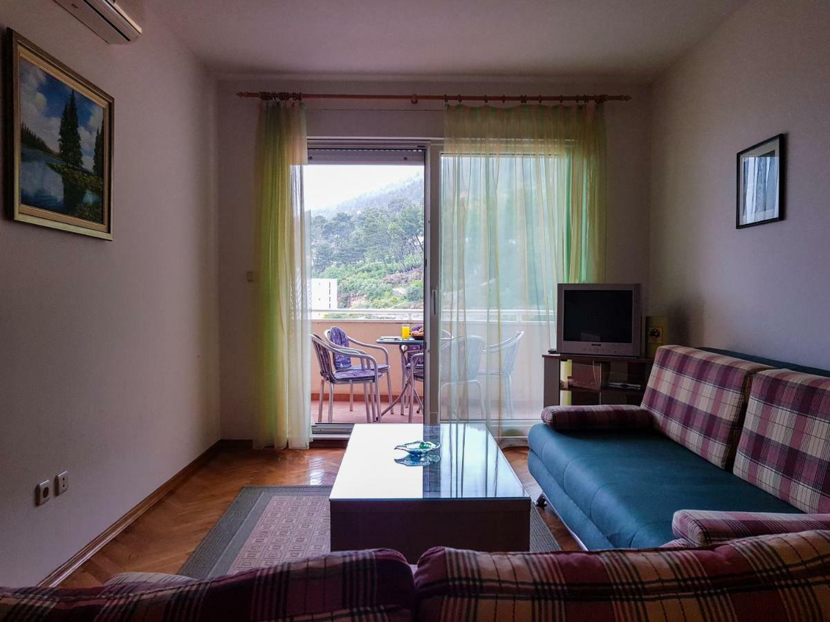 Apartment Smile Baška Voda Dış mekan fotoğraf